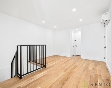 190 Ainslie Street - Photo Thumbnail 8