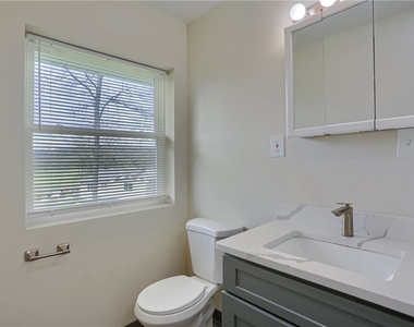 102 Kathleen Dr - Photo Thumbnail 18