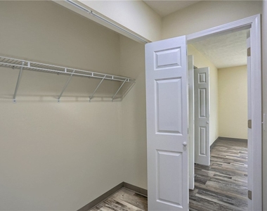 102 Kathleen Dr - Photo Thumbnail 20