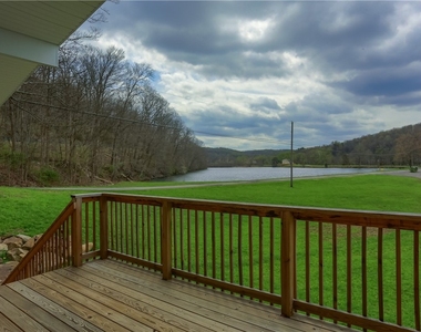 102 Kathleen Dr - Photo Thumbnail 9