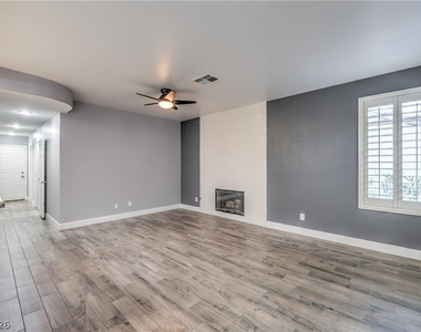 9785 Trail Rider Drive - Photo Thumbnail 11