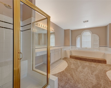 1934 Grey Eagle Street - Photo Thumbnail 43