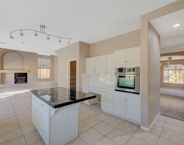 1934 Grey Eagle Street - Photo Thumbnail 14