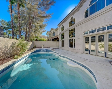 1934 Grey Eagle Street - Photo Thumbnail 55