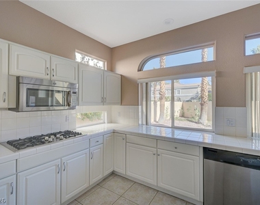 1934 Grey Eagle Street - Photo Thumbnail 21