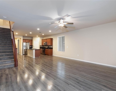 10956 Hunting Hawk Road - Photo Thumbnail 19