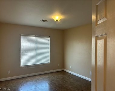 9440 Thunder Sky Street - Photo Thumbnail 11