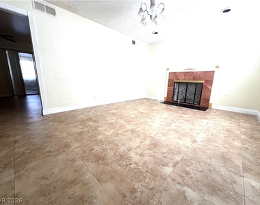 7054 Fenway Avenue - Photo Thumbnail 3