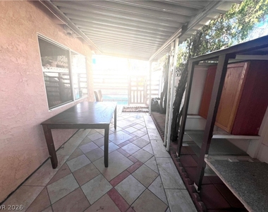 7054 Fenway Avenue - Photo Thumbnail 30