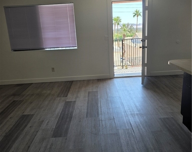 436 N 13th Street - Photo Thumbnail 1