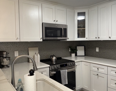3650 Ashford Dunwoody Road Ne - Photo Thumbnail 2