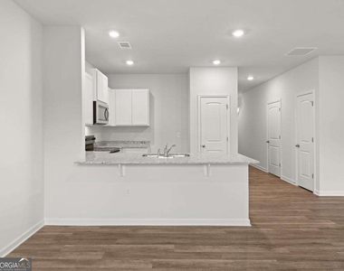 5976 Skylar Drive - Photo Thumbnail 13