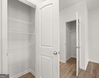 5976 Skylar Drive - Photo Thumbnail 18