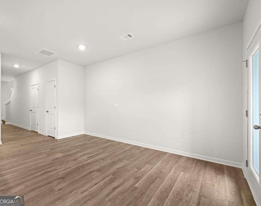 5976 Skylar Drive - Photo Thumbnail 19
