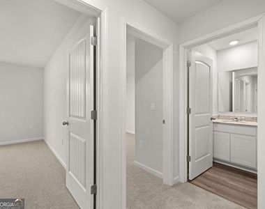 5976 Skylar Drive - Photo Thumbnail 29