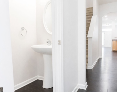 544 Ridge View Crossing - Photo Thumbnail 12