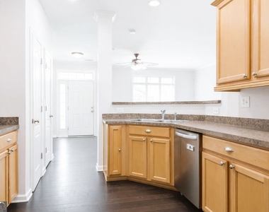544 Ridge View Crossing - Photo Thumbnail 9