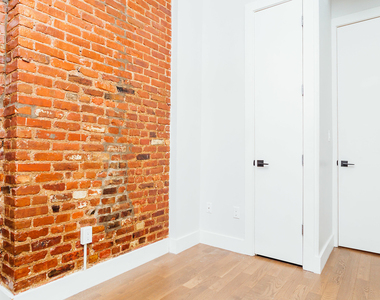 22 Granite St Bushwick - Photo Thumbnail 14