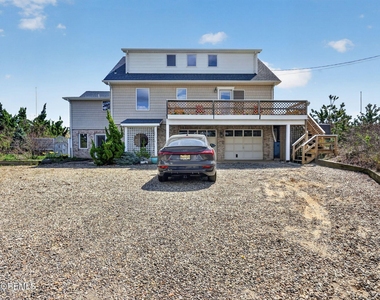 1521 Ocean Avenue - Photo Thumbnail 11