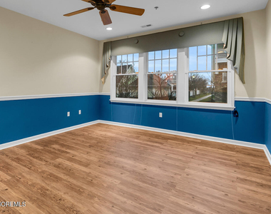 22 Cooper Avenue - Photo Thumbnail 6