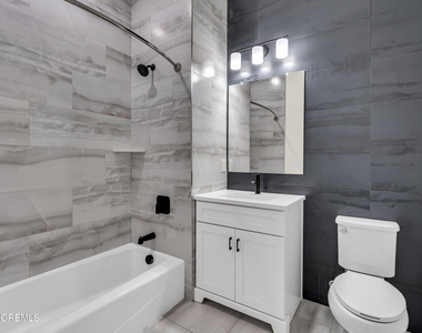 527 Bangs Avenue - Photo Thumbnail 9