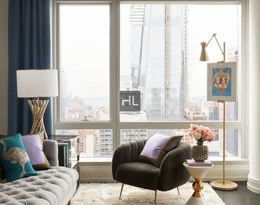 Tenth Avenue - Photo Thumbnail 1
