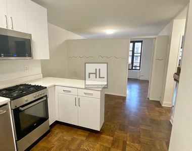 East 35 Street - Photo Thumbnail 1