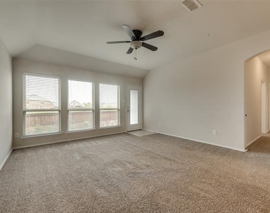 4721 Lazy Oaks Street - Photo Thumbnail 22