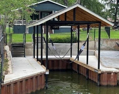 1813 Oak Shore Drive - Photo Thumbnail 11