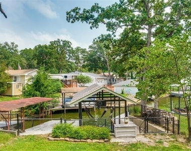 1813 Oak Shore Drive - Photo Thumbnail 8