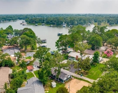 1813 Oak Shore Drive - Photo Thumbnail 9