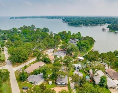1813 Oak Shore Drive - Photo Thumbnail 14