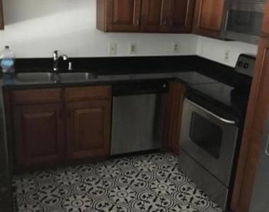 3225 Turtle Creek Boulevard - Photo Thumbnail 15