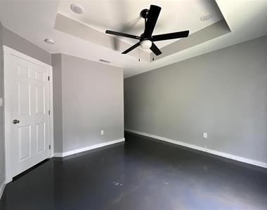 115 Isabella Street - Photo Thumbnail 16