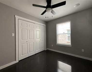 115 Isabella Street - Photo Thumbnail 9