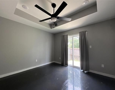 115 Isabella Street - Photo Thumbnail 17