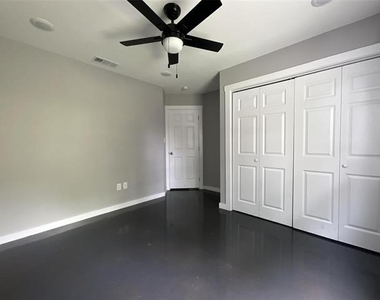 115 Isabella Street - Photo Thumbnail 15