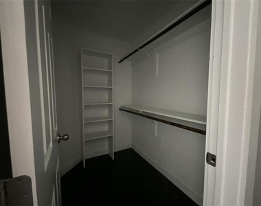 115 Isabella Street - Photo Thumbnail 5