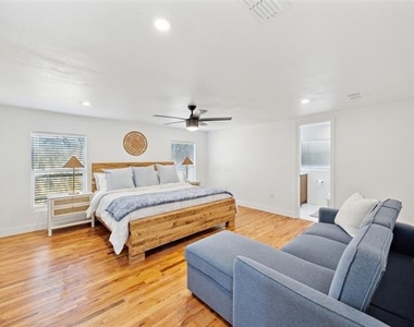 229 Sherman Drive - Photo Thumbnail 25