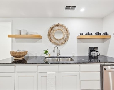 229 Sherman Drive - Photo Thumbnail 22