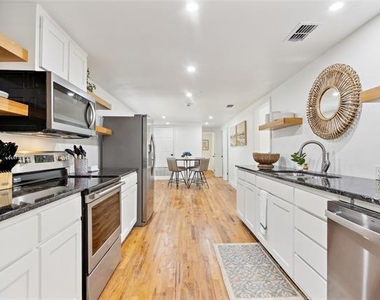 229 Sherman Drive - Photo Thumbnail 19