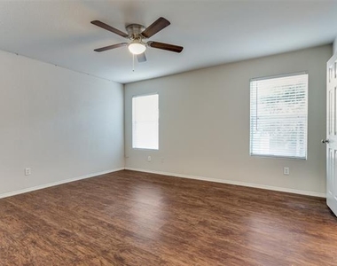 1145 Maplewood Lane - Photo Thumbnail 19