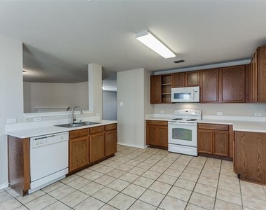 1145 Maplewood Lane - Photo Thumbnail 8