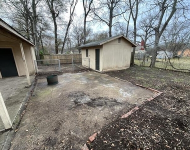 405 Beard Street - Photo Thumbnail 17