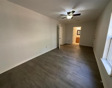 2210 State Highway 31 W - Photo Thumbnail 15
