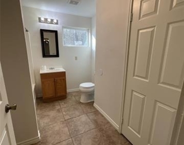2210 State Highway 31 W - Photo Thumbnail 4