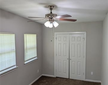 3745 Willomet Avenue - Photo Thumbnail 13