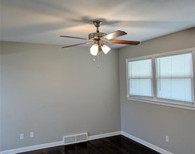 3745 Willomet Avenue - Photo Thumbnail 3