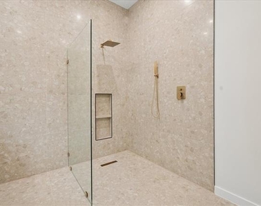 2343 Fatima Avenue - Photo Thumbnail 18