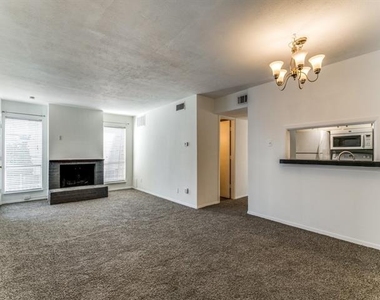 4112 Bowser Avenue - Photo Thumbnail 4